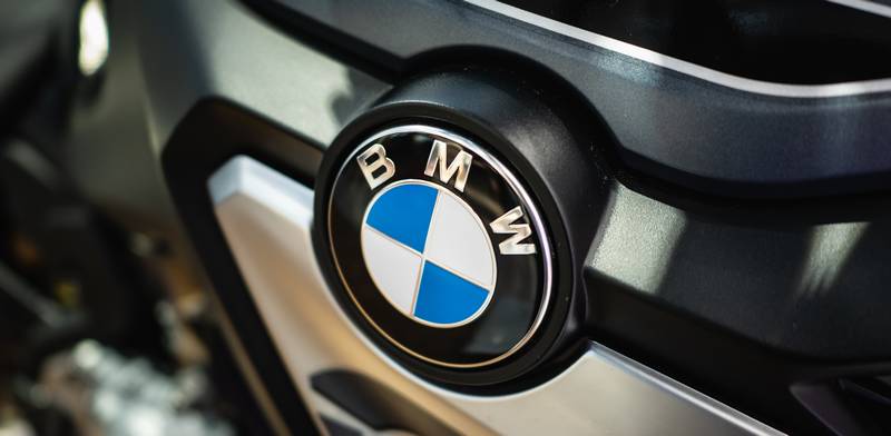 Beispiel BMW: Die Aktie bietet beim aktuellen Kursniveau eine Dividendenrendite von gut 10 %. Der Kurs hat aber das Alltime-High von 2015 trotz Boom der vergangenen Jahre lange nicht mehr gesehen.